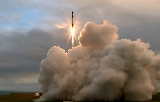 rocket-lab_lift-off_mahia-peninsula_2017.jpg